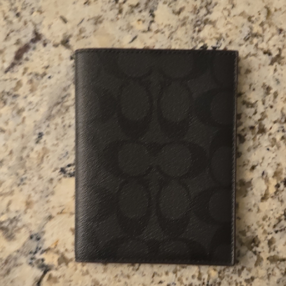 Coach Mens Passport Case in Signature Coated Canvas, CHARCOAL